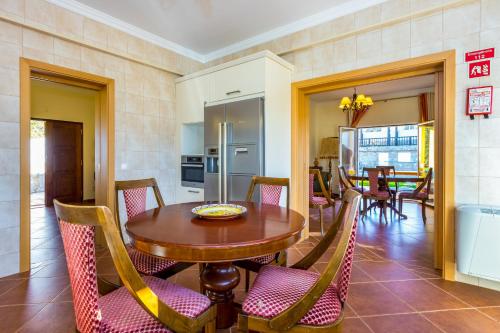 Villa Amarela - main image
