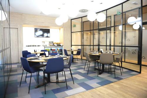 Restaurant, Air Rooms Rome Airport by HelloSky in Fiumicino Airport