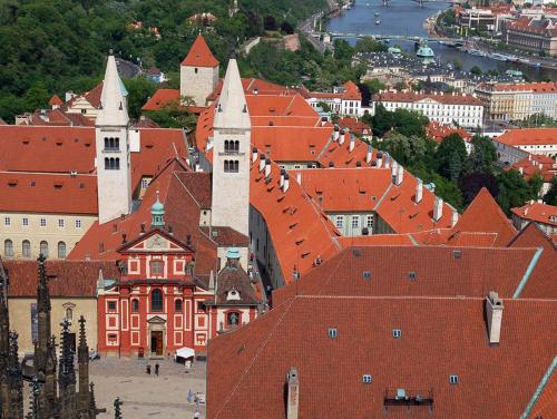 Prostorný 3 pokojový apartmán s dvěma terasami, Praha (fotografie 6)