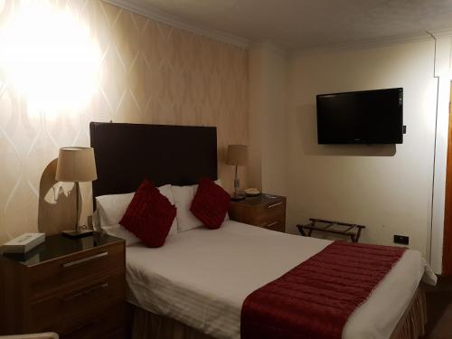 Ascot Hotel - image 14