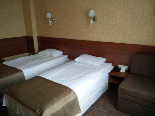 Double or Twin Room image 6