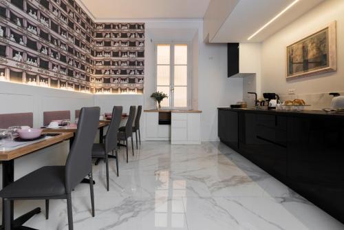 Cavour Suites Guest House - LGBTQIA friendly - 식음료(F&B)