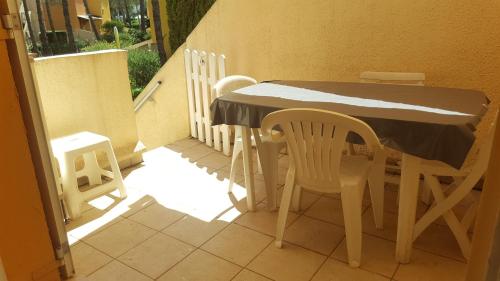studio mezzanine climatisé avec terrasse et parking