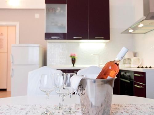  Cozy Villa in Ploce with Shared Pool in Ploče