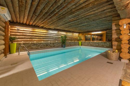 Kuukkeli Log Houses Aurora Resort - Accommodation - Saariselkä