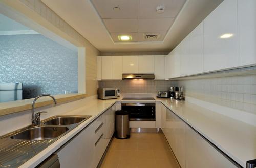 Stunning 5* 4BR-Oceanfront-Apartment