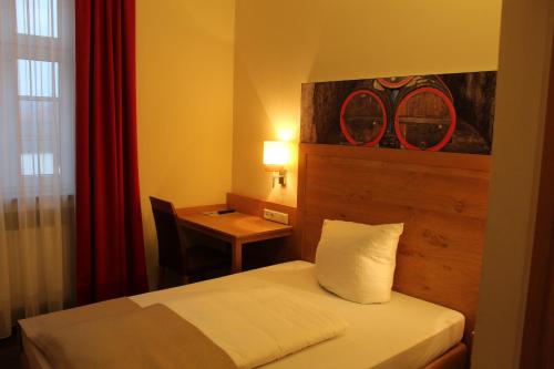 1 twin bed
