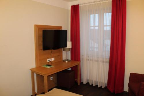 1 twin bed