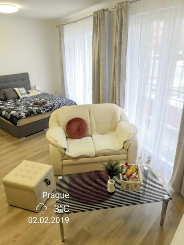 Element Prag Airport Apartment