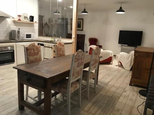 La Villa gîte à louer Burlats