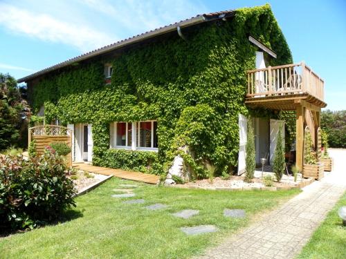 Gîtes La Ferme de Monseignon - image 2