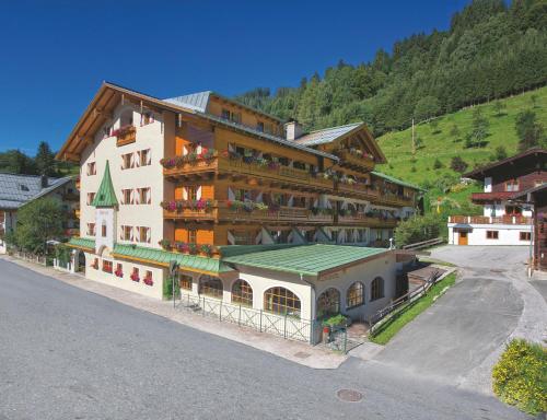 Wellnesshotel Mitterwirt - Hotel - Dienten am Hochkönig