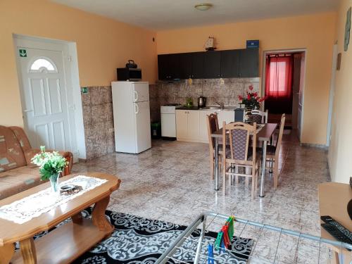  Apartments in Buzinija/Istrien 35939 in Bužinija