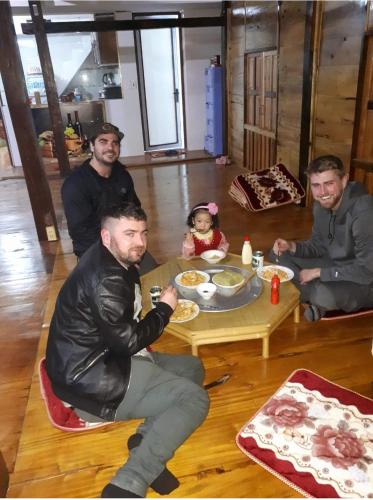 Linh Homestay and motorbikes rent - 레스토랑