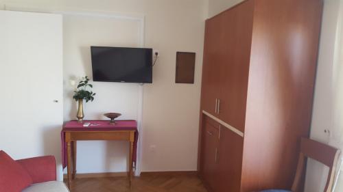 Alexander's Penthouse - image 10