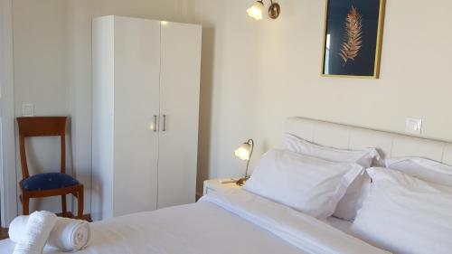 Alexander's Penthouse - image 12