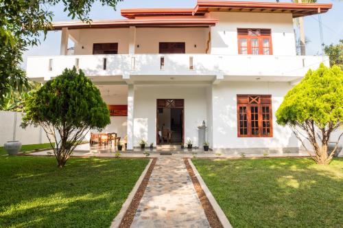 Villa Manali Hikkaduwa