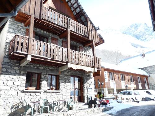 Accommodation in Saint-Christophe-en-Oisans