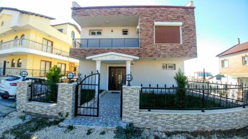  Villa Becerik, Pension in Kuşadası