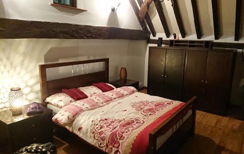 Double Room Near Heathrow, Cranford, London