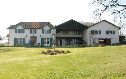 Domaine Sainte Barthe, entre Marciac et Nogaro - Accommodation - Aignan