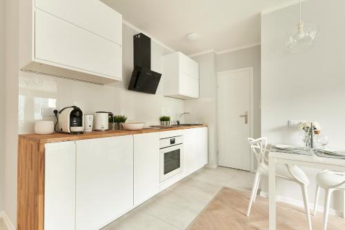 Hello Warsaw! Brand new modern apartment in the city center, Varšava (fotografie 6)