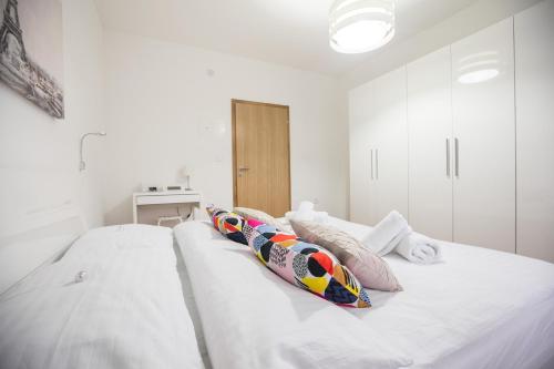Friday Apartments - image 14