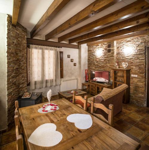 Iekārtas, Cases Rurals El Castell in Torres Torres