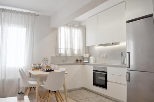  Minimal & Stylish Gem in Athens in Athen