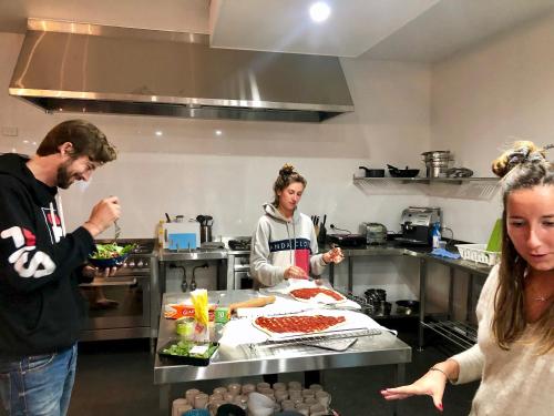 Spinners Hostel – Perth, IL