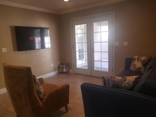 CLOSE TO STRIP, Very Private, GATED, Huge Floorplan, WIFI, Washer&Dryer, Las Vegas (foto 5)