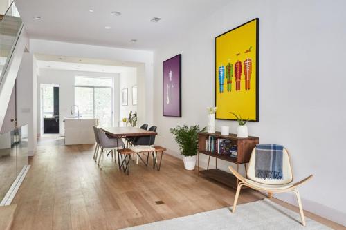 Manhattan Avenue Townhouse