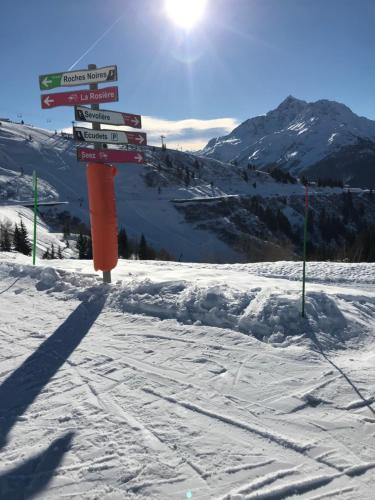Chalet Longefoy gîte à louer Le Loisel