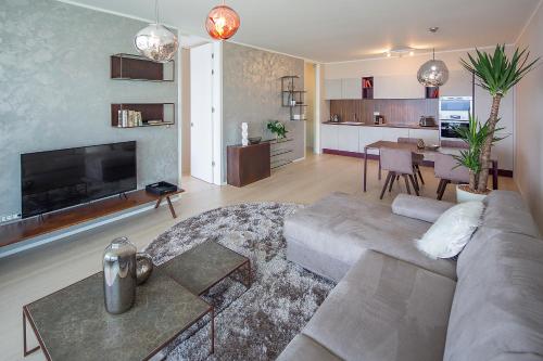 Opatija Deluxe Apartment with swimming pool 4