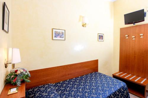 Casa Di Santa Francesca Romana a Ponte Rotto - image 4