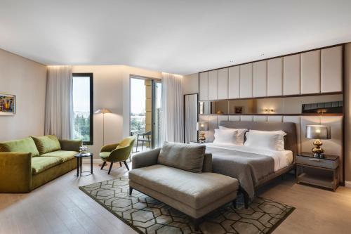 room detail thumbnail 1