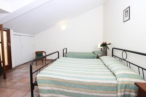 Casa Di Santa Francesca Romana a Ponte Rotto - image 6