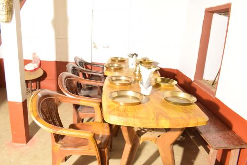 Restaurant, Nagarkot Trekkers Inn in Baluwapati Deupur