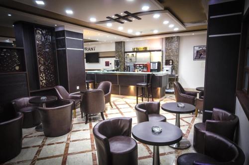 Pub/salon, EL BEY in Constantine