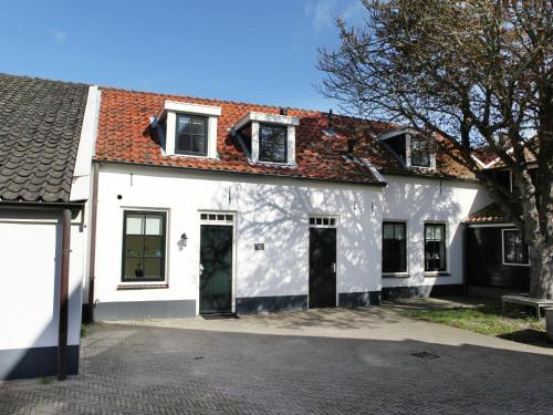 Sunlit Villa near Sea in Noordwijk aan Zee