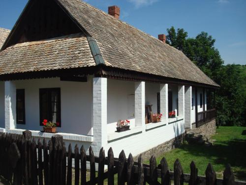 Hollóköves Vendégházak - image 3