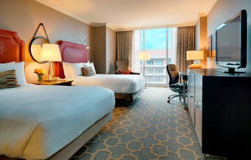 room detail thumbnail 1