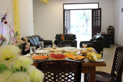 Makanan dan Minuman, Miheen Hotel and Resort in Mihintale