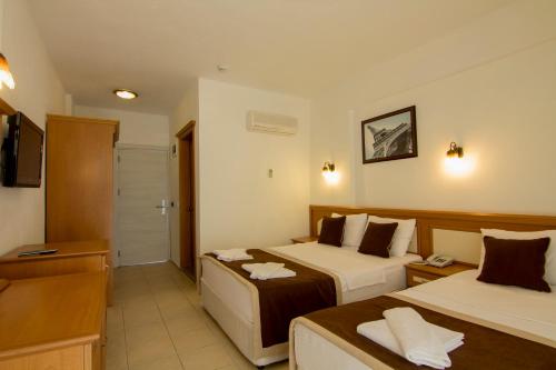 Belcekum Beach Hotel - image 2