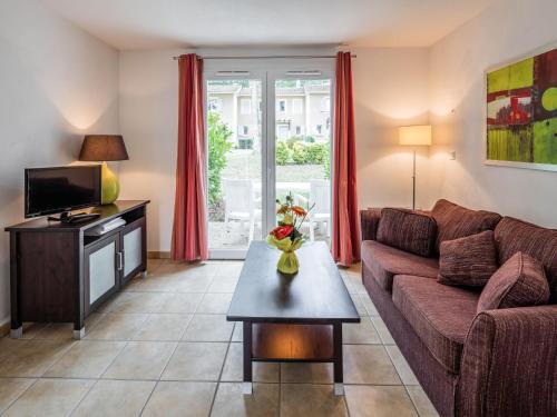 Apartment Domaine Du Golf D Albret 10 In Barbaste France Reviews Prices Planet Of Hotels