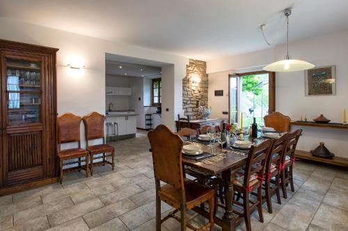Holiday Home image 1