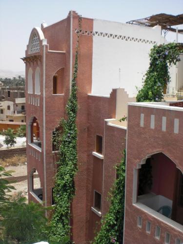 El Fayrouz Hotel 2