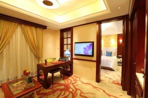 S&N Zhejiang LinHai International Hotel