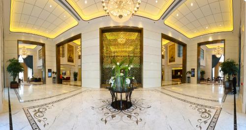 S&N Zhejiang LinHai International Hotel