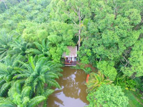 BaanRaiChayKhaoFarmStay in Chian Yai
